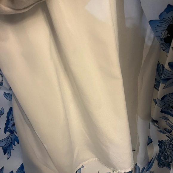 Amazon Blue and White Floral Maxi Dress - Picture 6 of 9